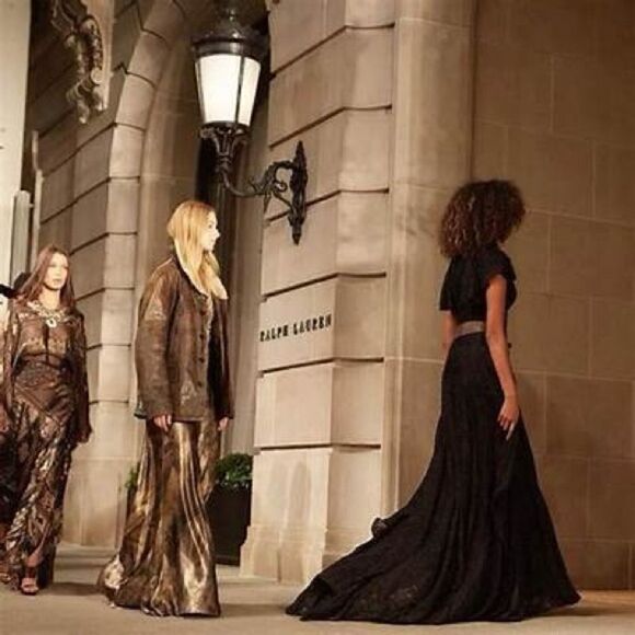 Ralph Lauren, 2016 Runway Collection Filipa Fringe Trim Top - Picture 13 of 17